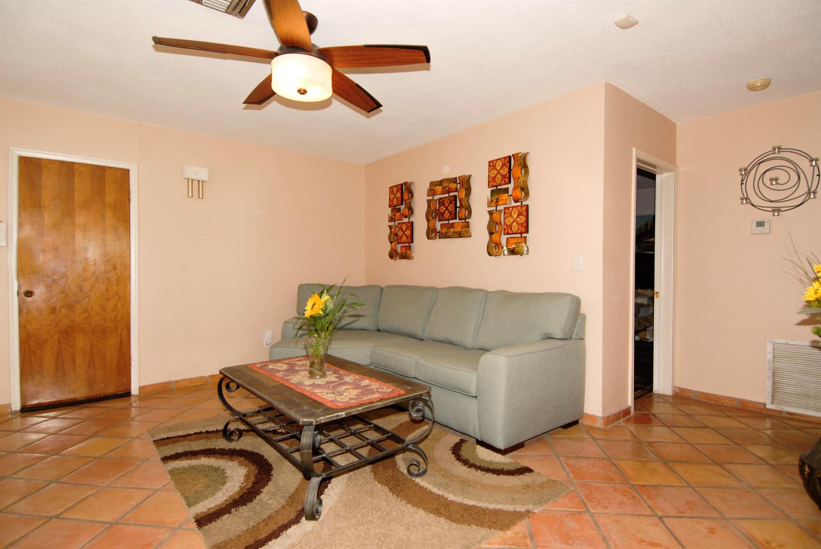 1-2  / 0 2171 sq. ft. $ 2026-06-21 0 foto