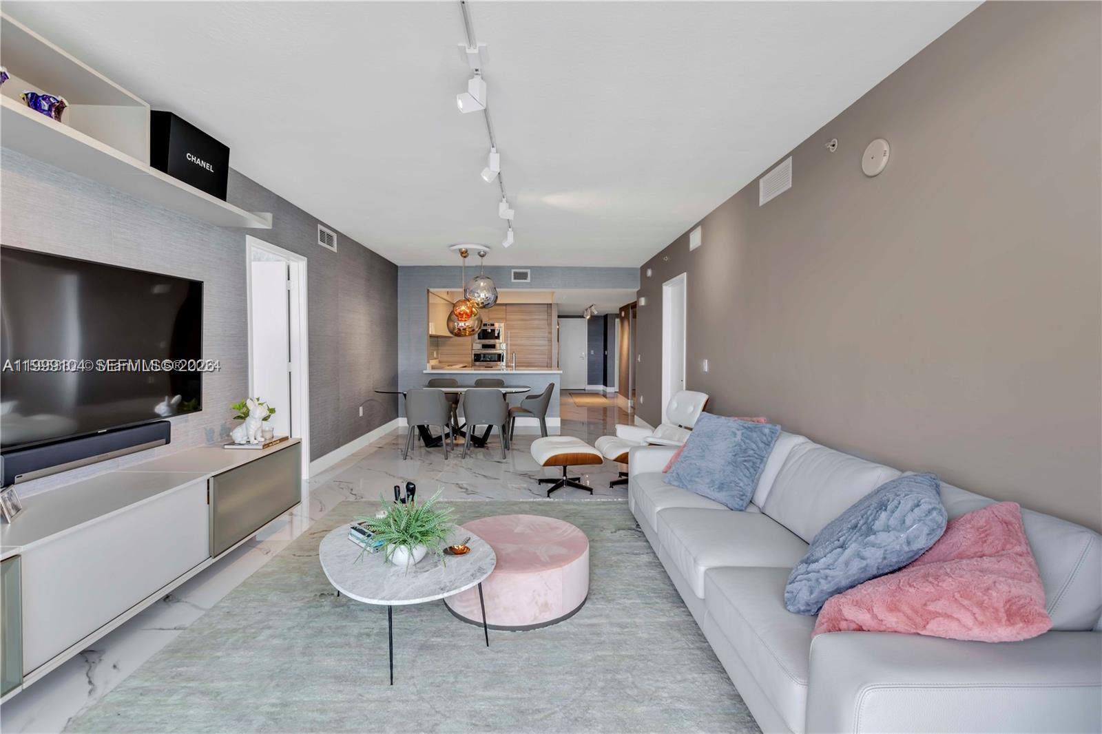 4-2006 2 / 3 1524 sq. ft. $ 2026-04-11 0 Photo