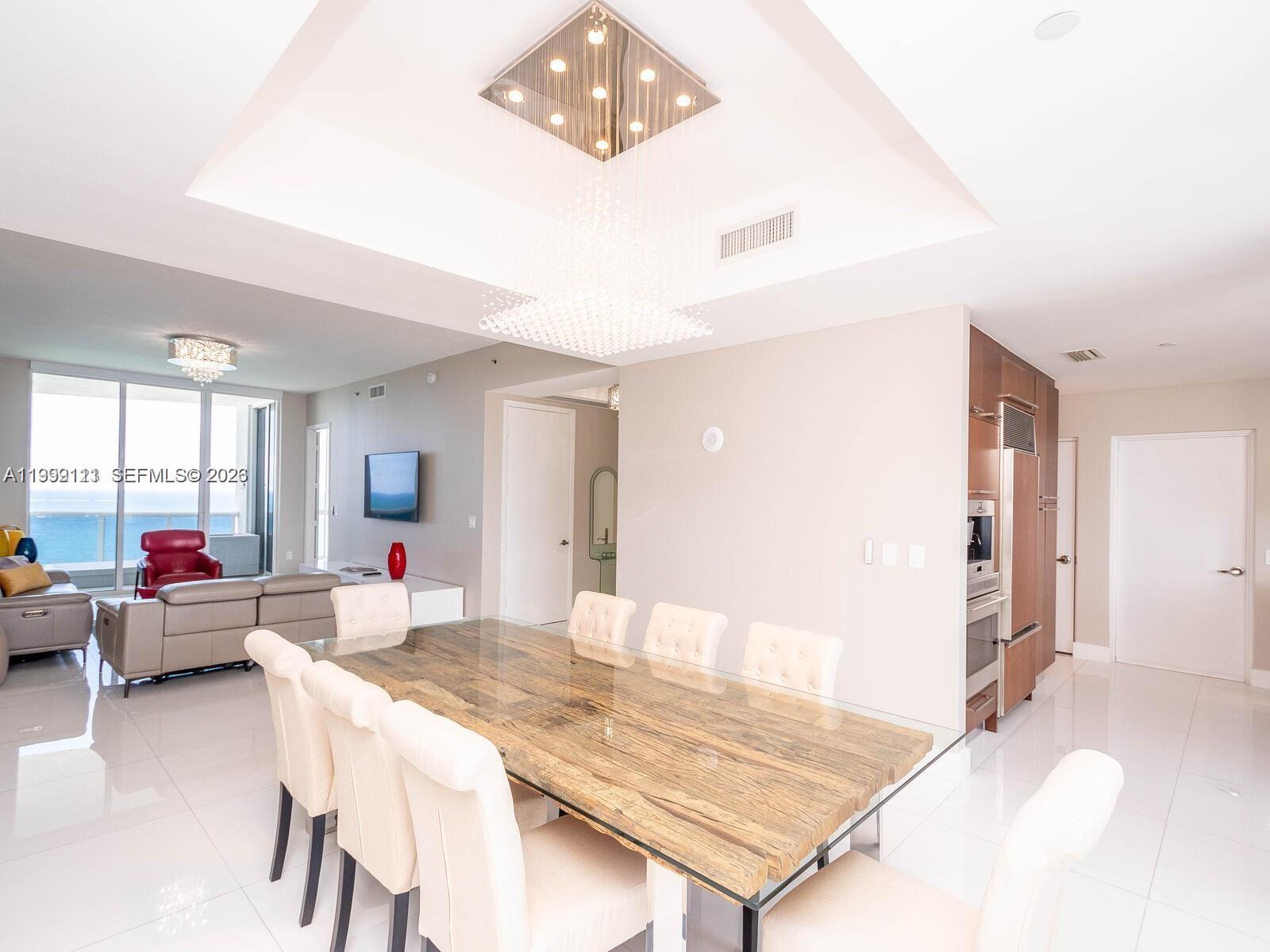 2504 3 / 4 2327 sq. ft. $ 2026-04-11 0 Photo