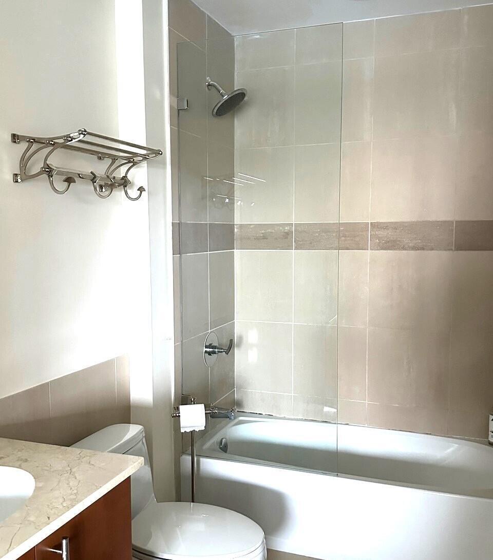 Photo of 1945 Ocean #609, Hallandale Beach, Florida, 33009 - U
