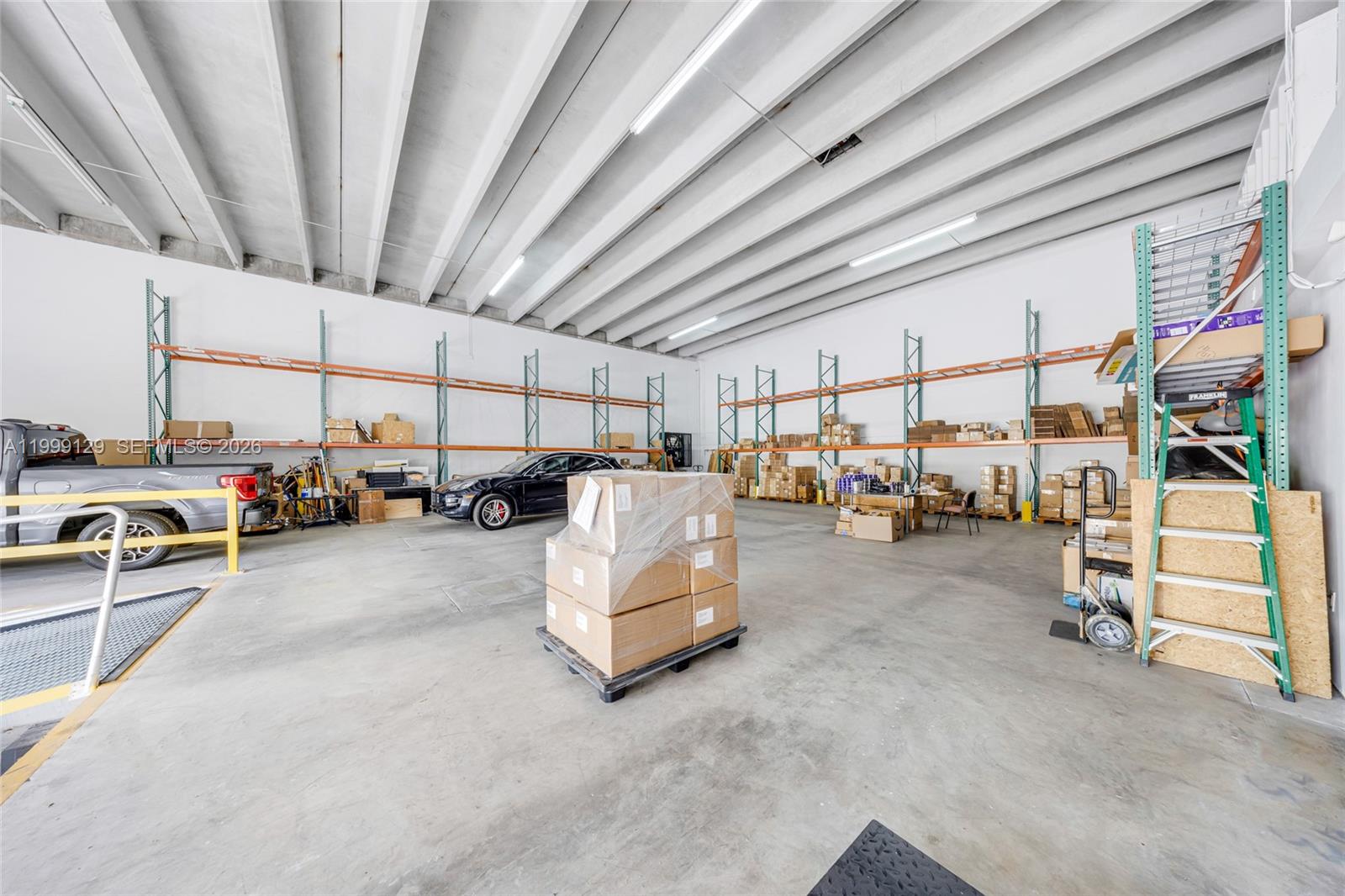 8009  /   sq. ft. $ 2026-04-11 0 Photo