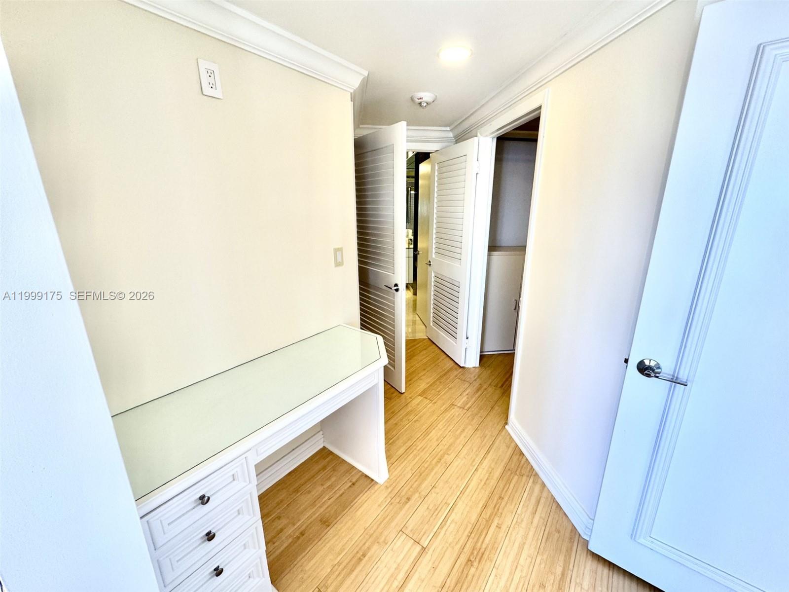 1801 3 / 3 2040 sq. ft. $ 2026-04-23 0 Photo