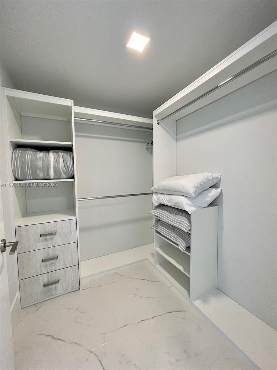 5-905 3 / 3 1541 sq. ft. $ 2026-04-11 0 Photo