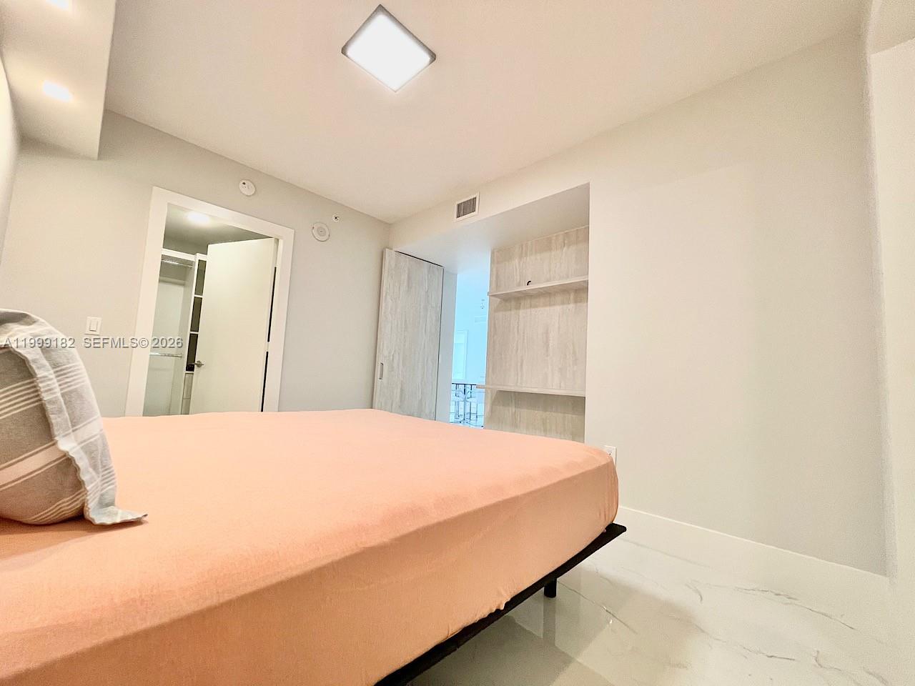 5-905 3 / 3 1541 sq. ft. $ 2026-04-11 0 Photo