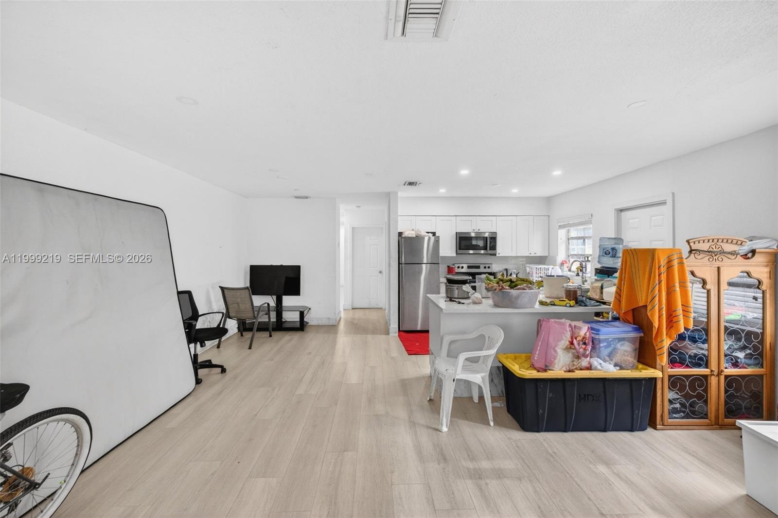   /  2504 sq. ft. $ 2026-04-11 0 Photo