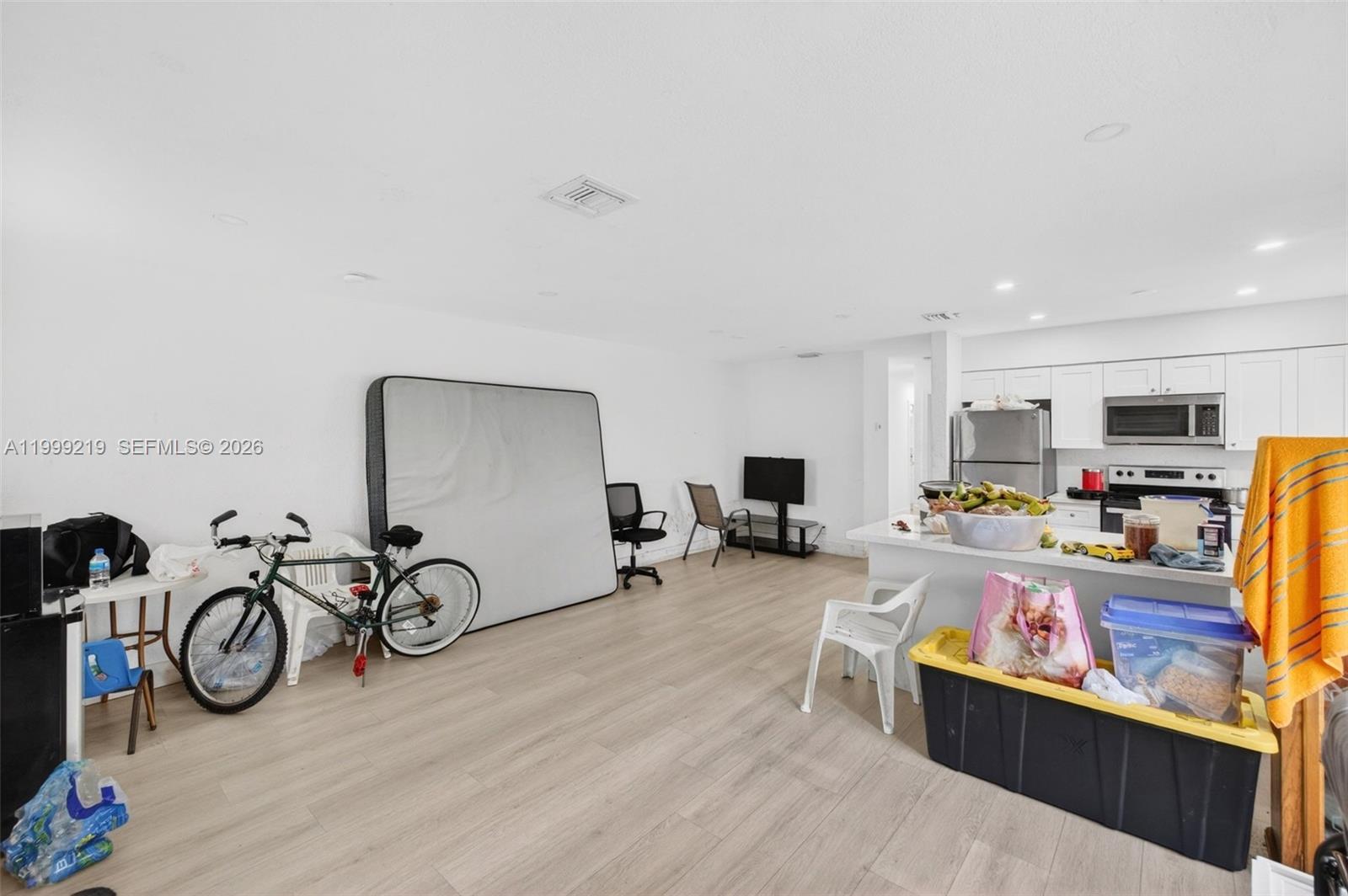   /  2504 sq. ft. $ 2026-04-11 0 Photo