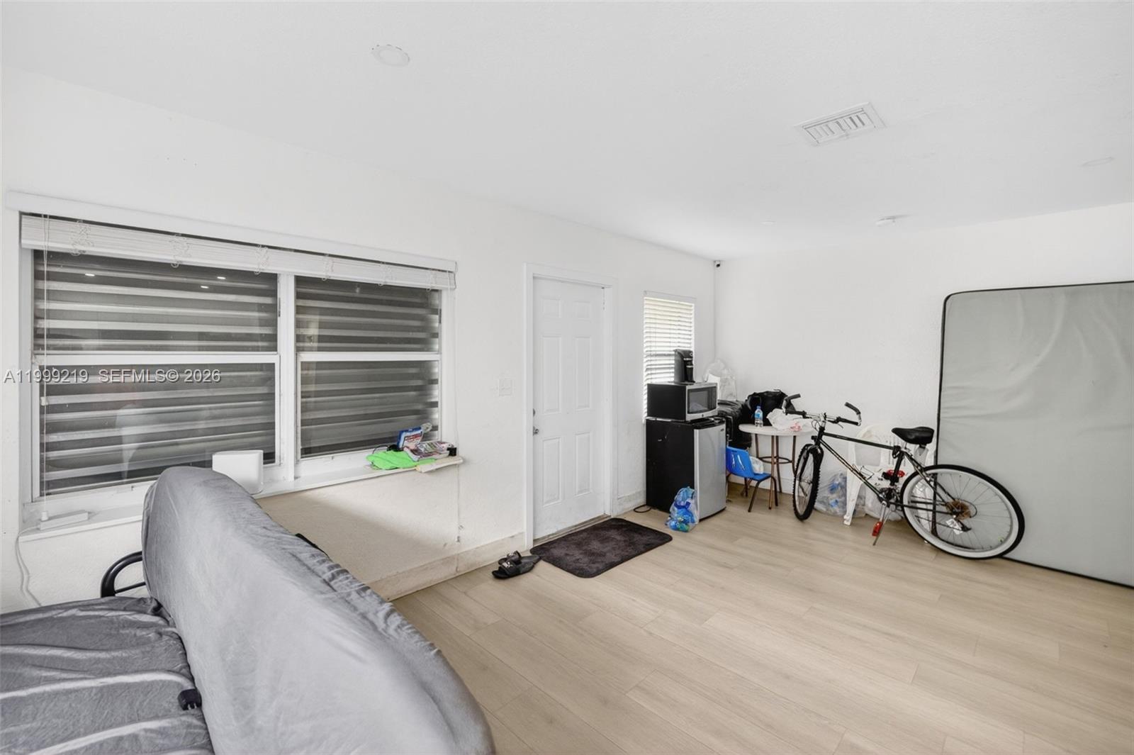   /  2504 sq. ft. $ 2026-04-11 0 Photo