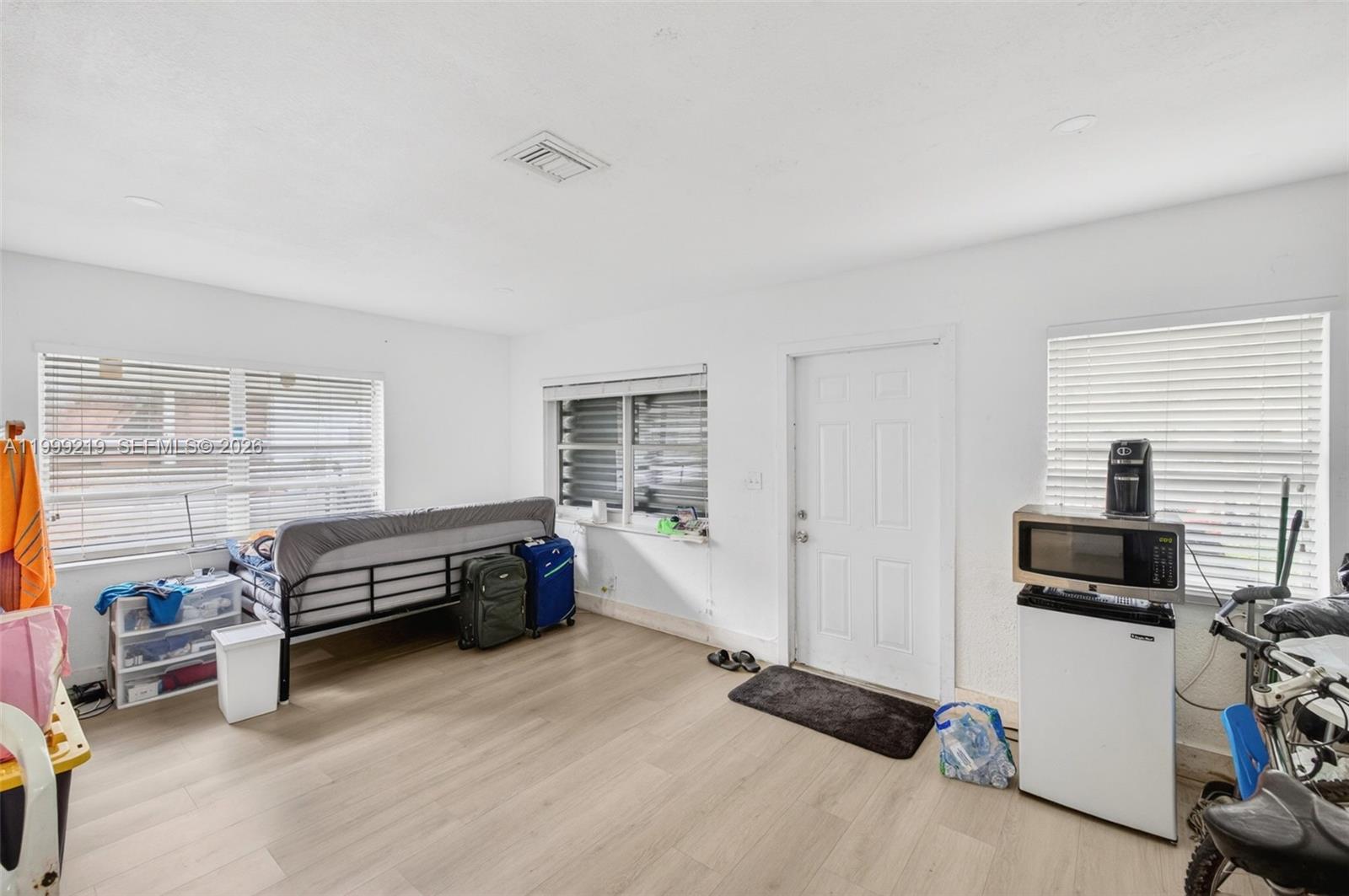   /  2504 sq. ft. $ 2026-04-11 0 Photo