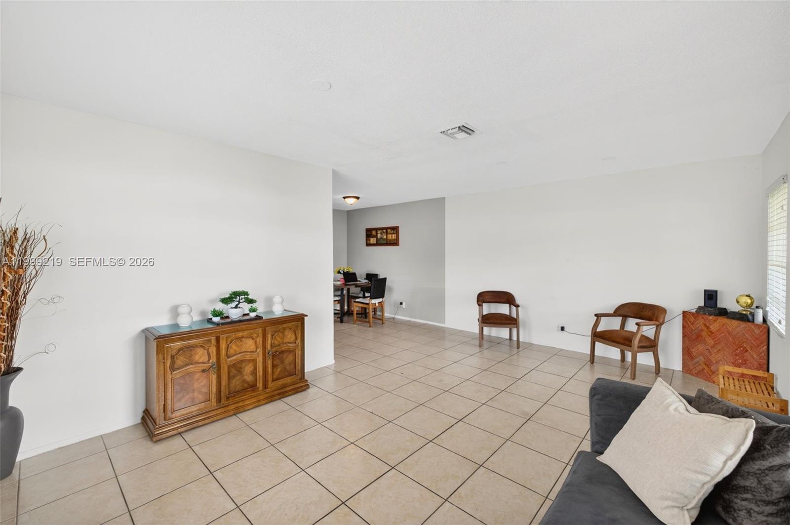   /  2504 sq. ft. $ 2026-04-11 0 Photo