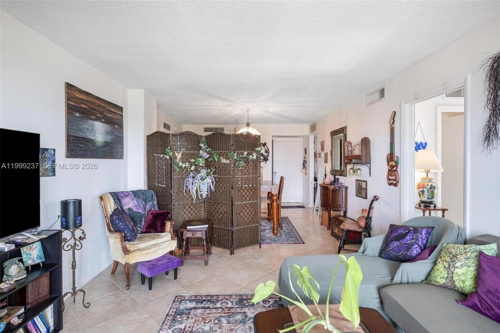 Photo of 3475 Country Club Dr  #619, Aventura, Florida, 33180 - 