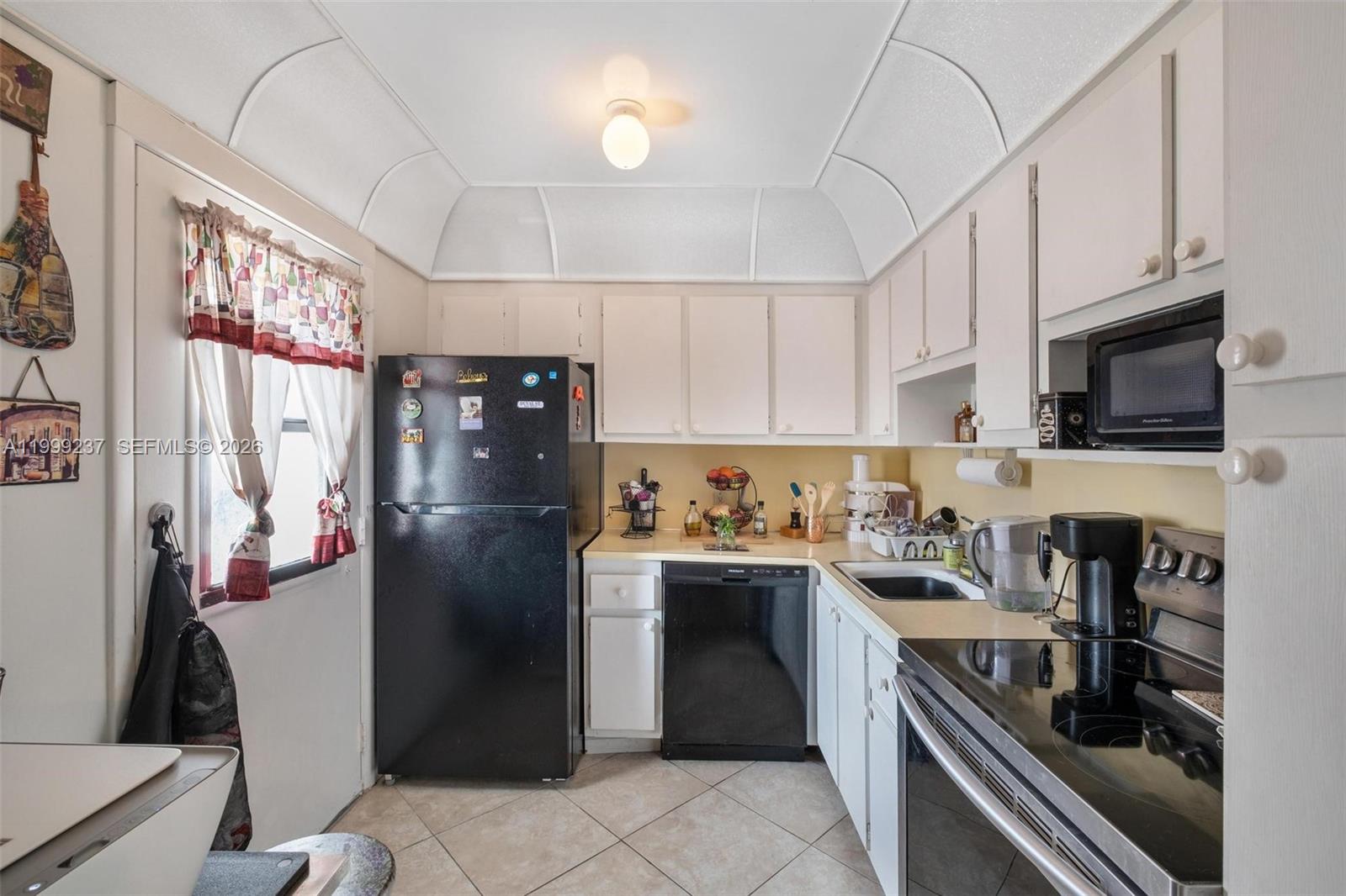 Photo of 3475 Country Club Dr  #619, Aventura, Florida, 33180 - 