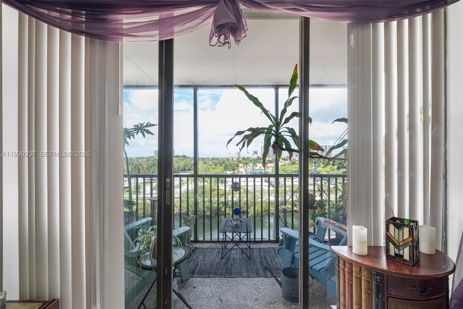 Photo of 3475 Country Club Dr  #619, Aventura, Florida, 33180 - 