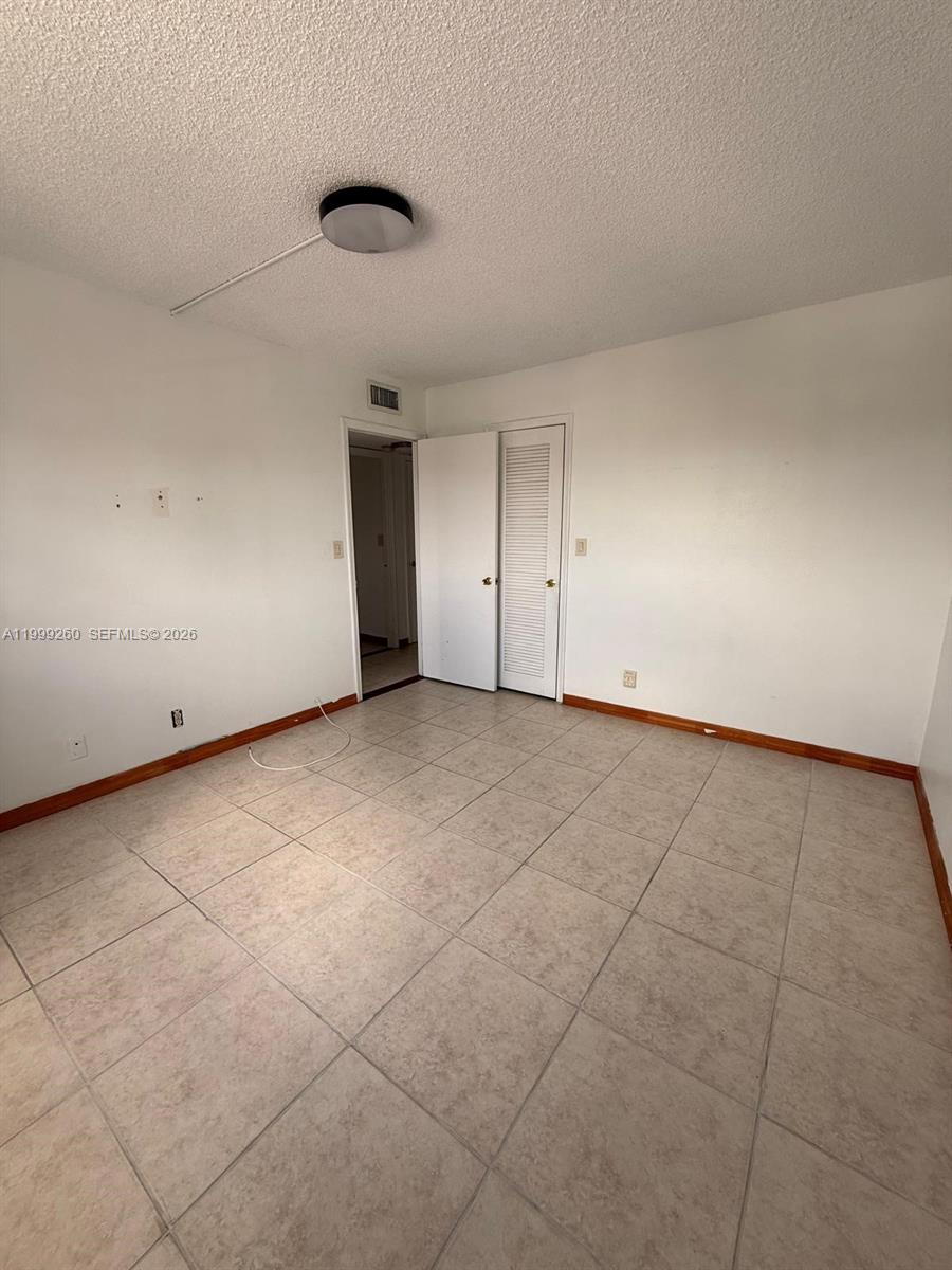 Photo of #401, Hallandale Beach, Florida, 33009 -