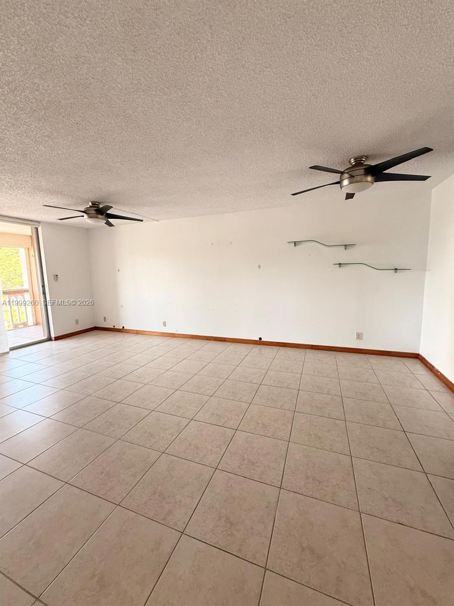 Photo of #401, Hallandale Beach, Florida, 33009 -