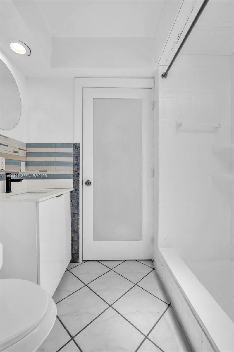 7022 3 / 2 1178 sq. ft. $ 2026-05-30 0 foto
