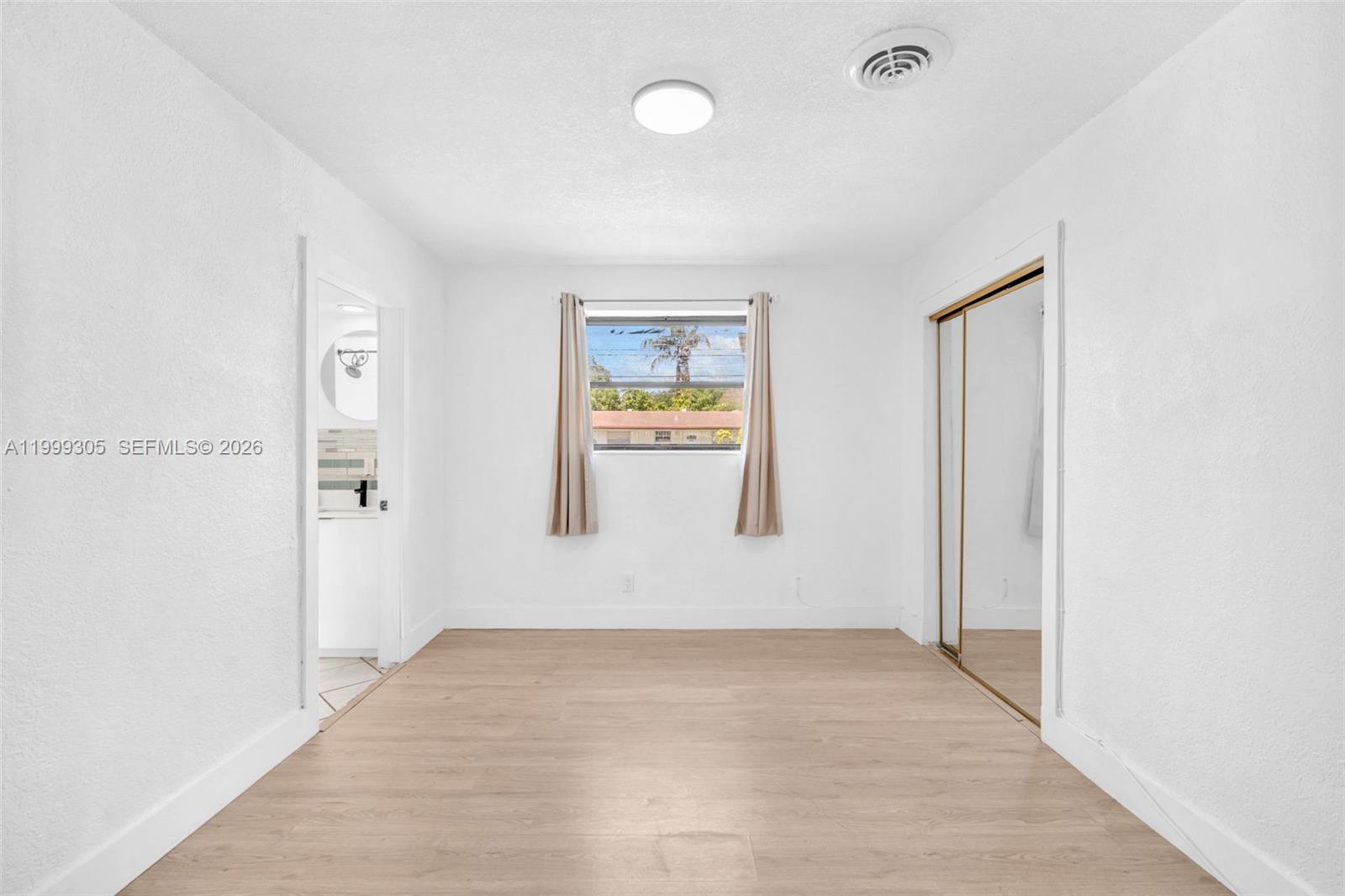 7022 3 / 2 1178 sq. ft. $ 2026-05-30 0 foto