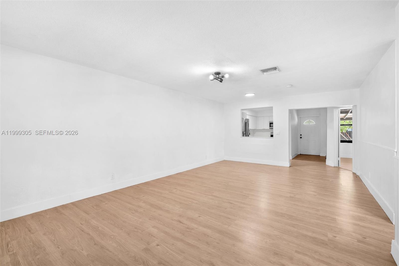 7022 3 / 2 1178 sq. ft. $ 2026-05-30 0 foto