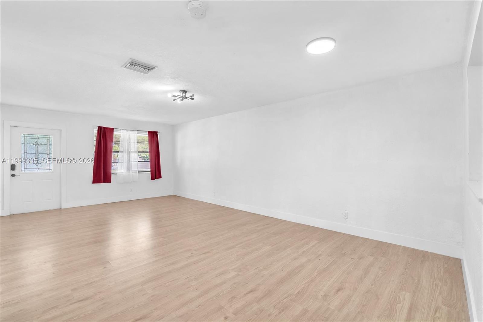 7022 3 / 2 1178 sq. ft. $ 2026-05-30 0 foto