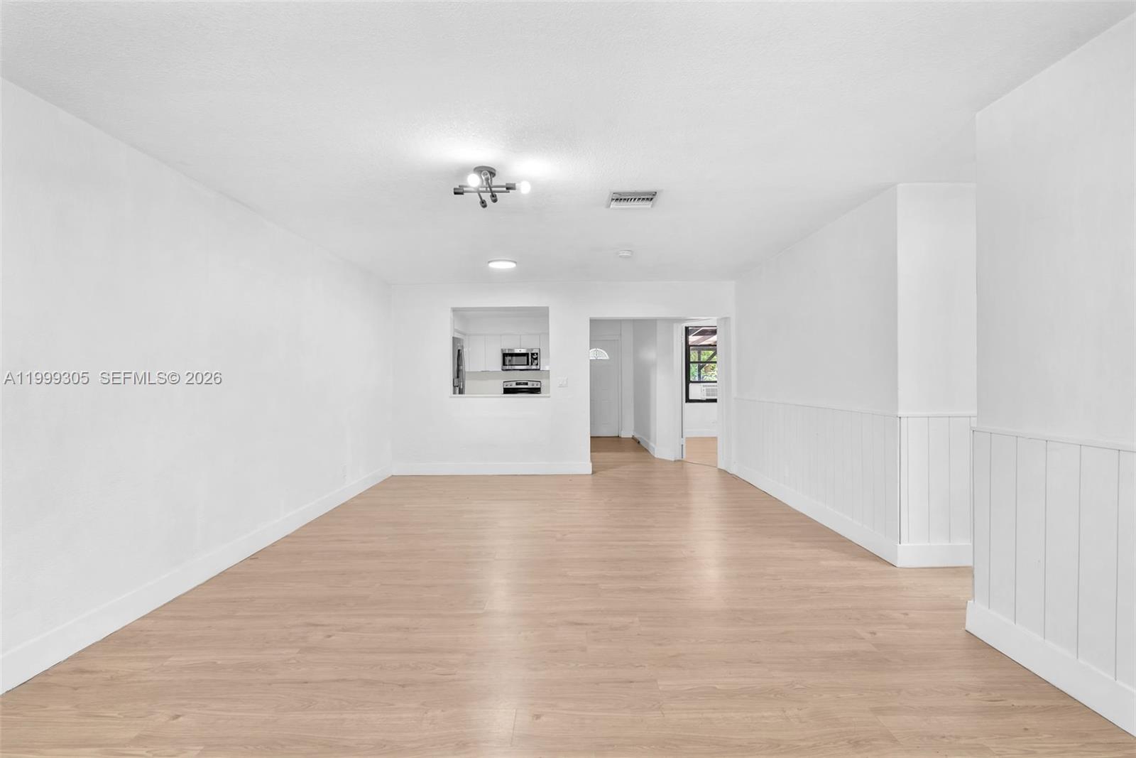 7022 3 / 2 1178 sq. ft. $ 2026-05-30 0 foto