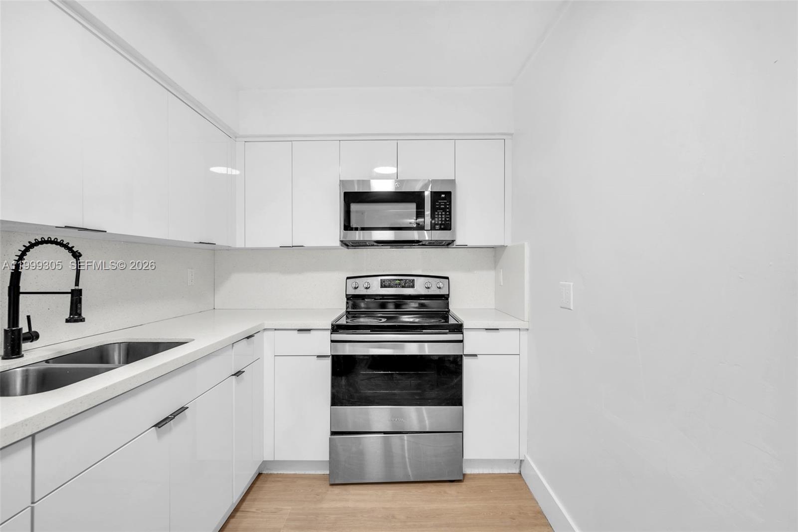 7022 3 / 2 1178 sq. ft. $ 2026-05-30 0 foto