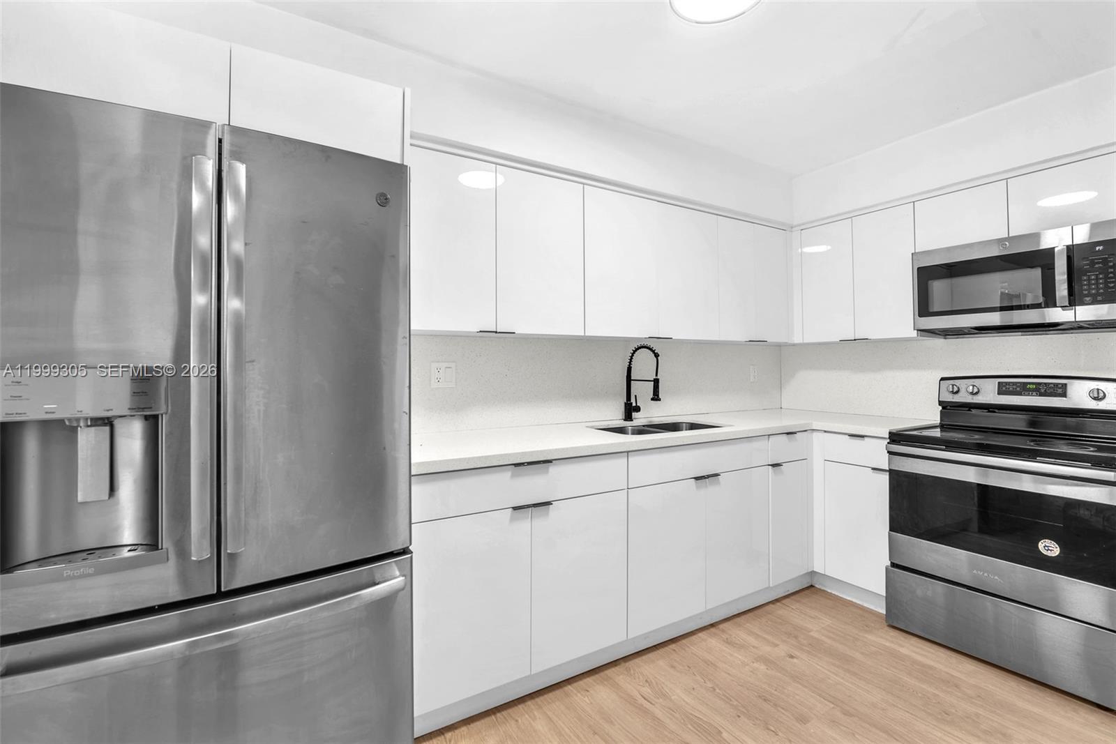 7022 3 / 2 1178 sq. ft. $ 2026-05-30 0 foto