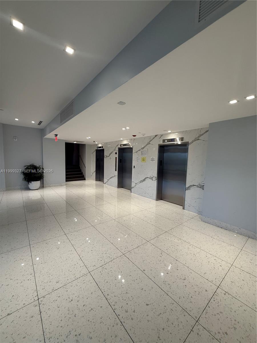 Photo of 20335 Country Club Dr #206, Aventura, Florida, 33180 -