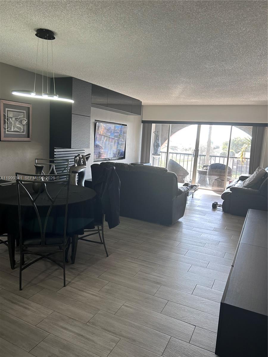 508 2 / 2 1074 sq. ft. $ 2026-04-11 0 Photo