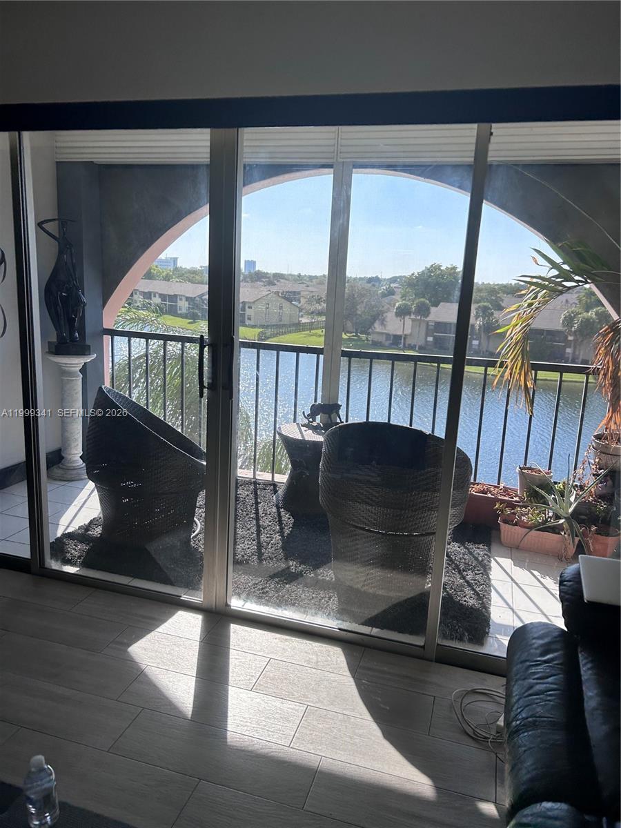 508 2 / 2 1074 sq. ft. $ 2026-04-11 0 Photo