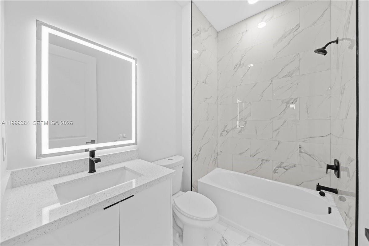 Ver detalles / 2498 sq. ft. $ 2026-06-01 0 foto