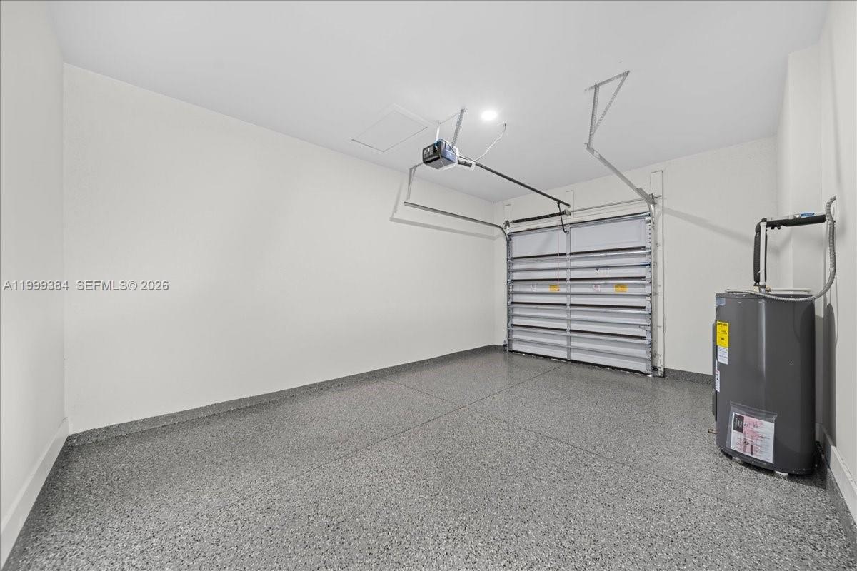 Ver detalles / 2498 sq. ft. $ 2026-06-01 0 foto