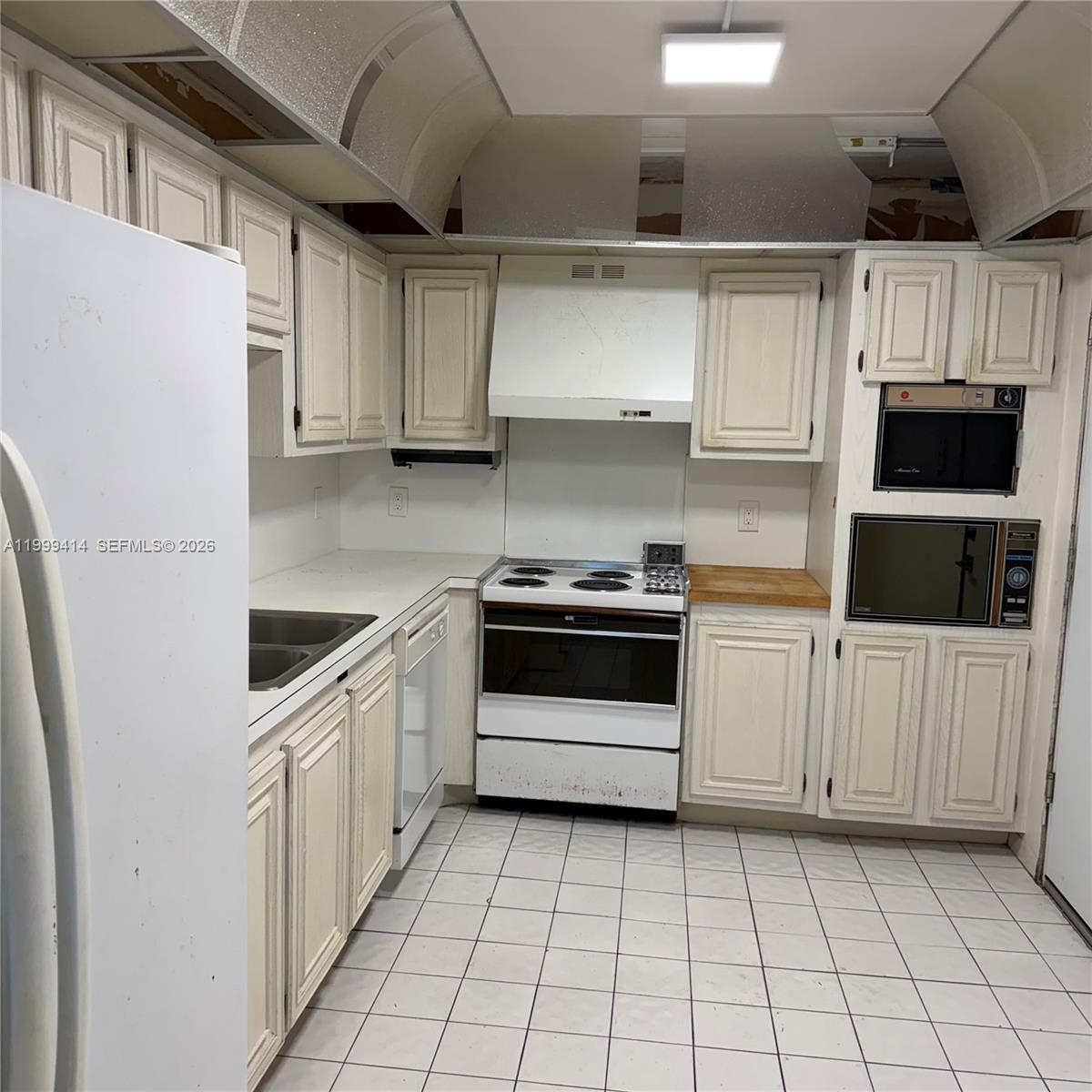 Photo of 1880 Ocean Dr  #TS706, Hallandale Beach, Florida, 33009 - 