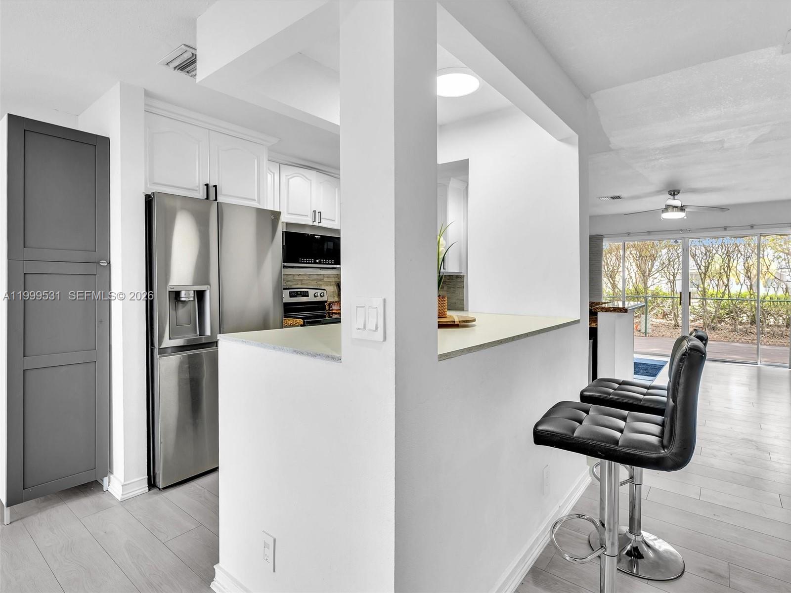 Ver detalles 3804 3 / 3 1444 sq. ft. $ 2026-06-17 0 foto