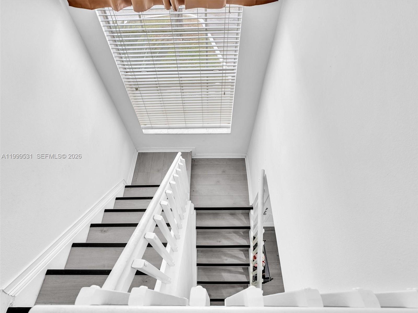 Ver detalles 3804 3 / 3 1444 sq. ft. $ 2026-06-17 0 foto