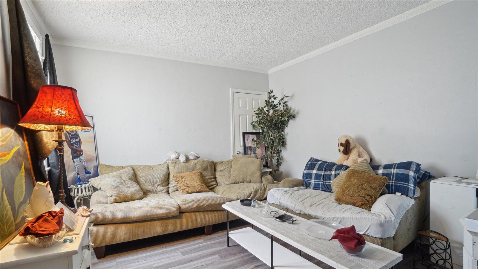   / 0 1664 sq. ft. $ 2026-06-21 0 foto