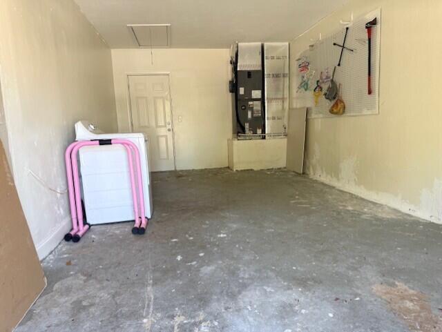 Ver detalles 4904 4 / 2 1404 sq. ft. $ 2026-06-19 0 foto