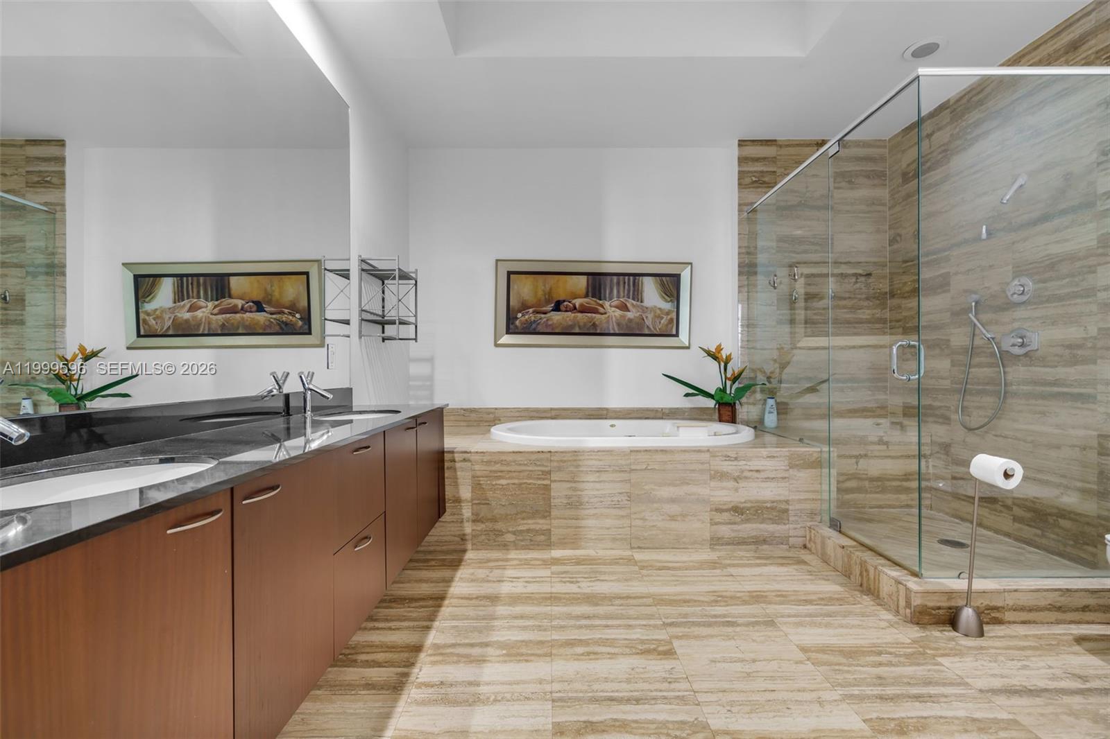 3203 3 / 3 1962 sq. ft. $ 2026-04-13 0 Photo