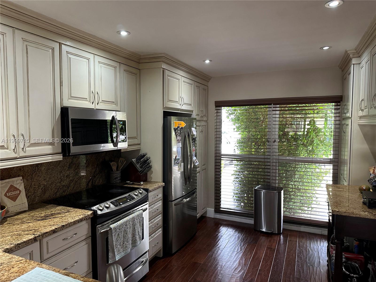 Photo of 925 26th Ave  (925), Hallandale Beach, Florida, 33009 - 