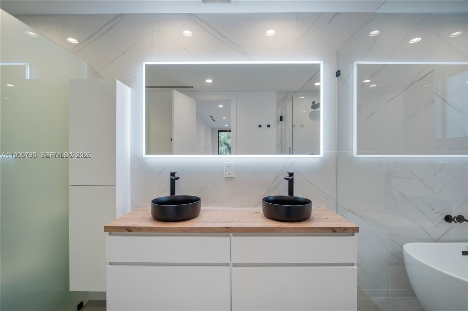   /  6002 sq. ft. $ 2026-04-13 0 Photo