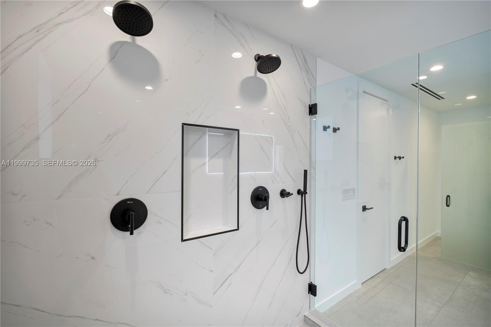   /  6002 sq. ft. $ 2026-04-13 0 Photo