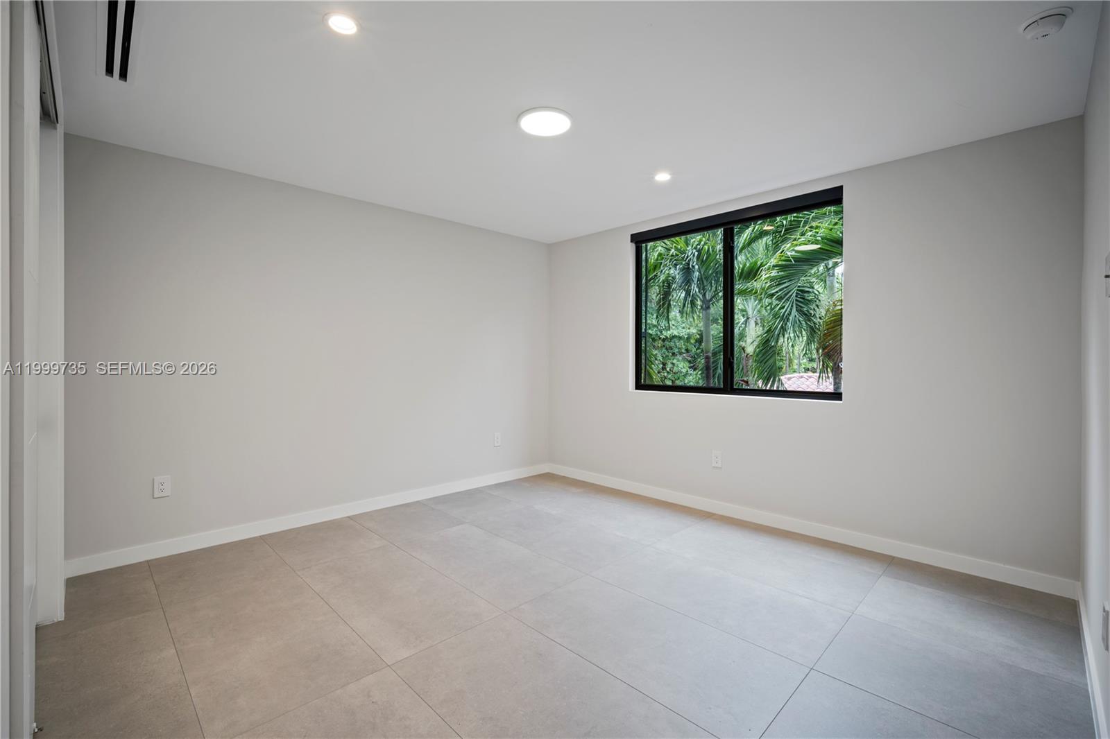   /  6002 sq. ft. $ 2026-04-13 0 Photo