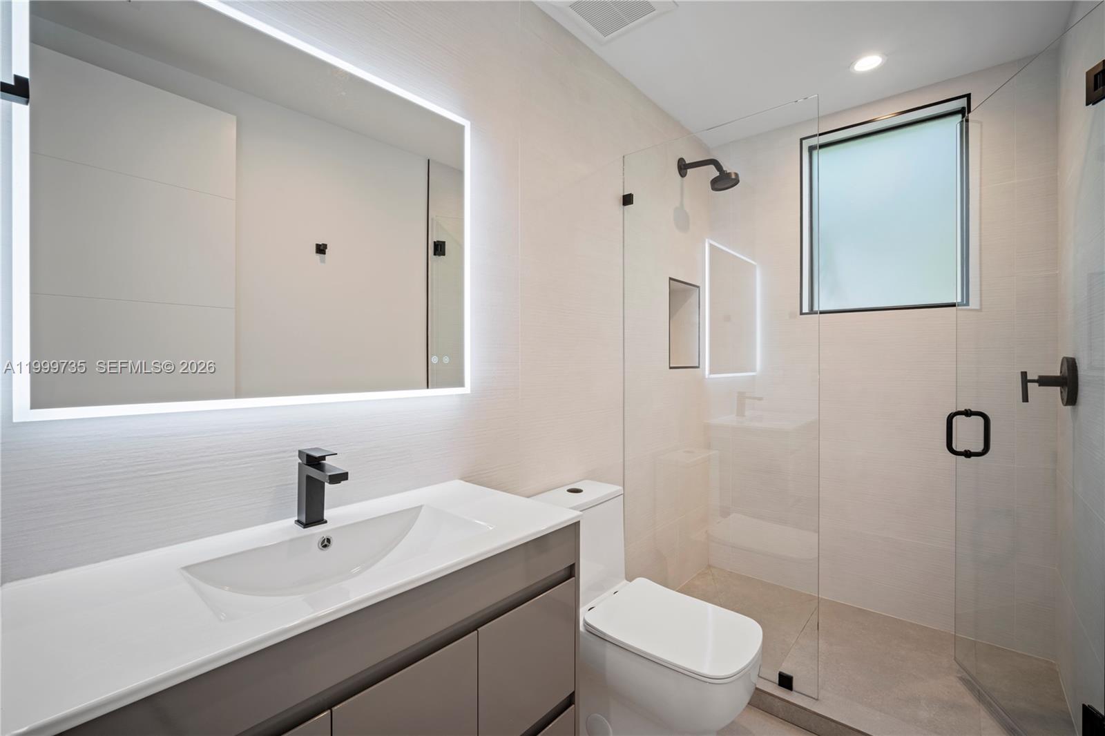   /  6002 sq. ft. $ 2026-04-13 0 Photo