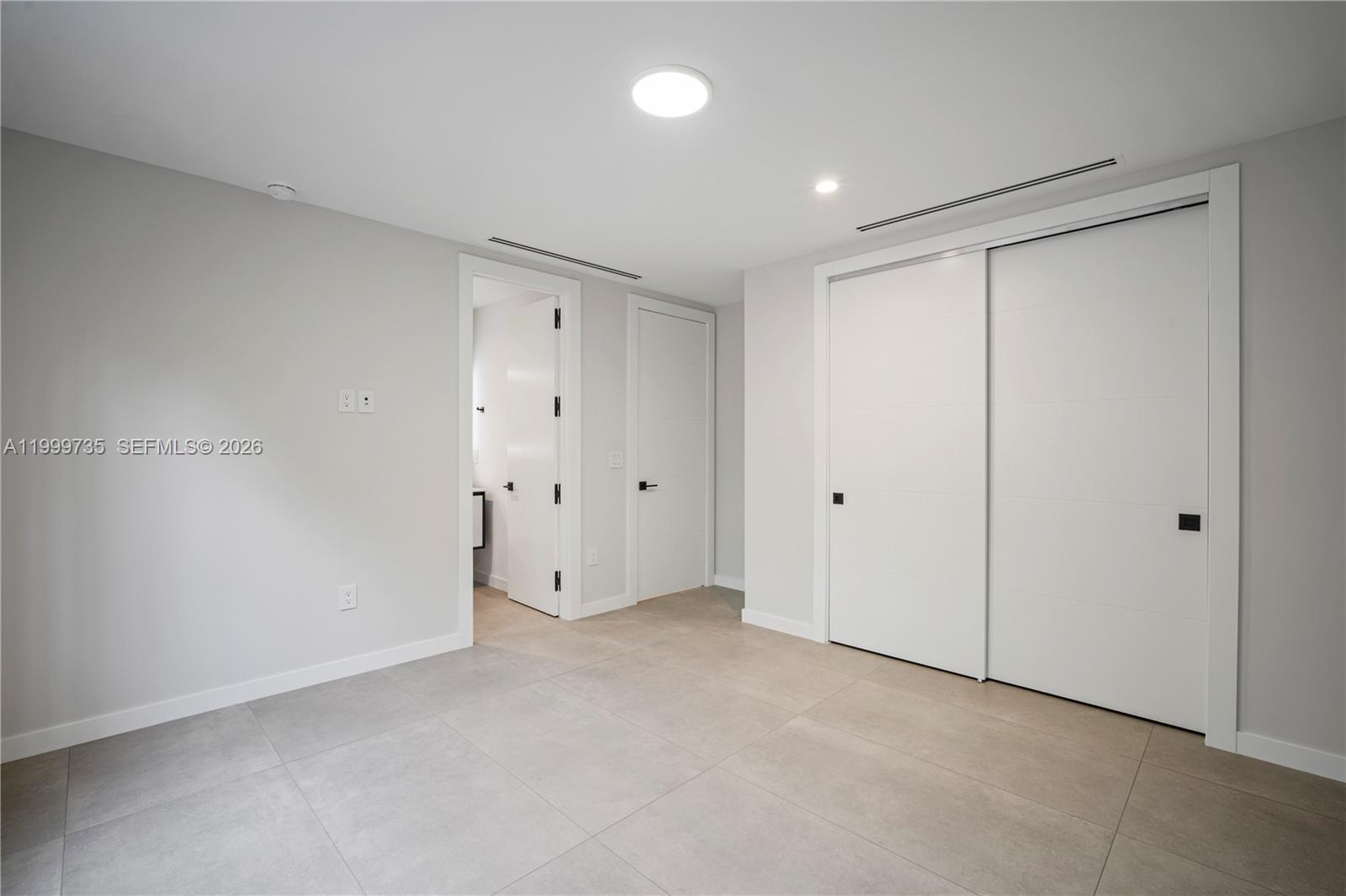   /  6002 sq. ft. $ 2026-04-13 0 Photo
