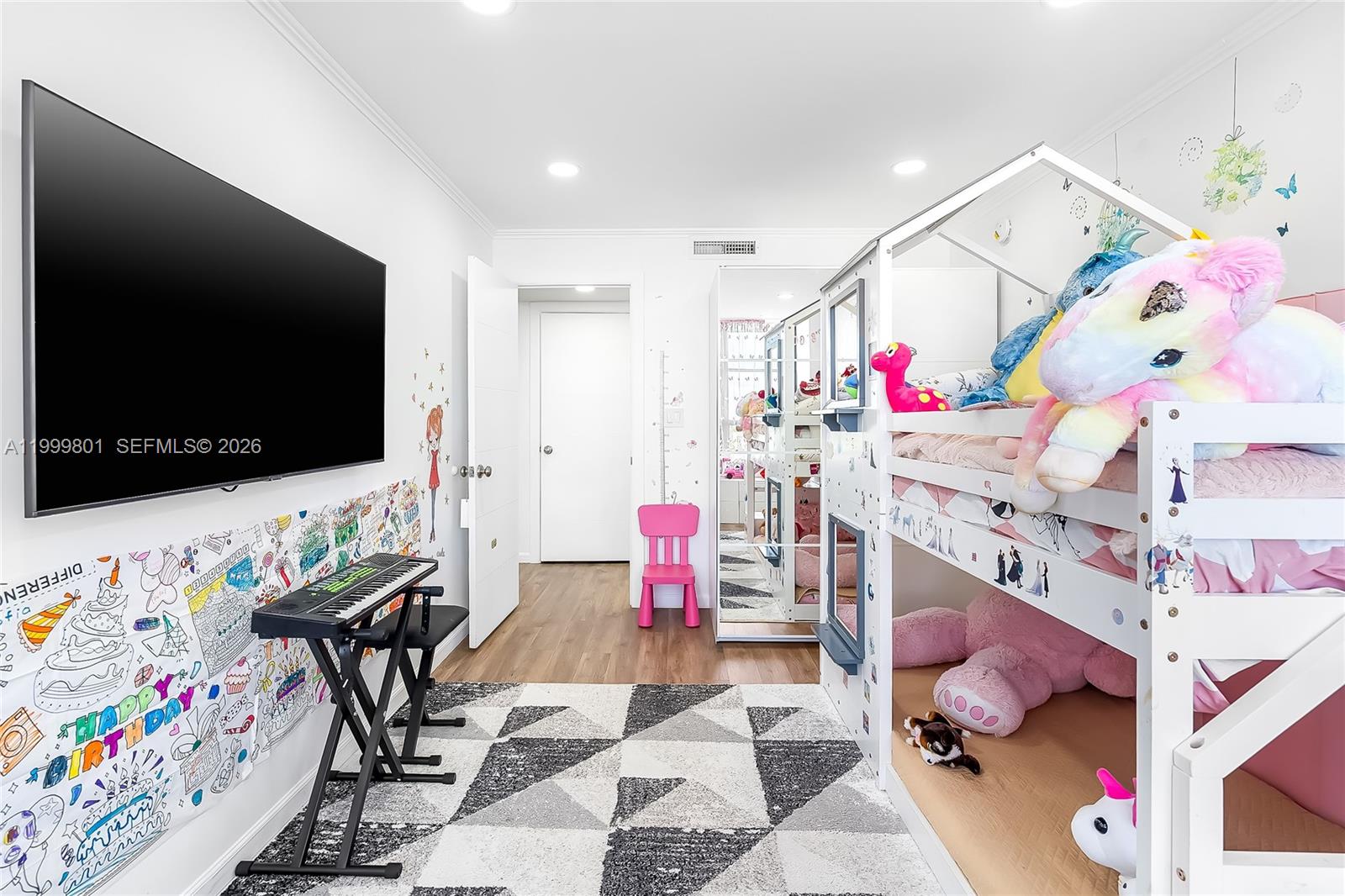 Photo of 600 Three Islands Blvd  #604, Hallandale Beach, Florida, 33009 - 