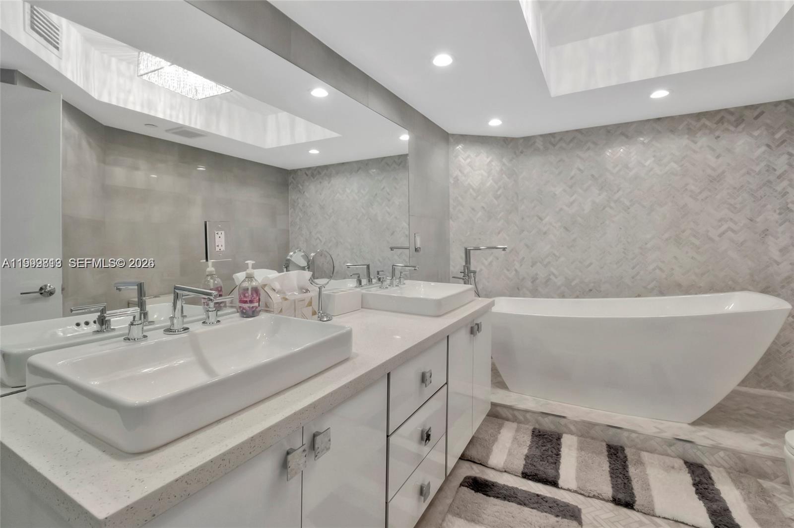 Photo of 16425 Collins Ave  #1612, Sunny Isles Beach, Florida, 33160 - 