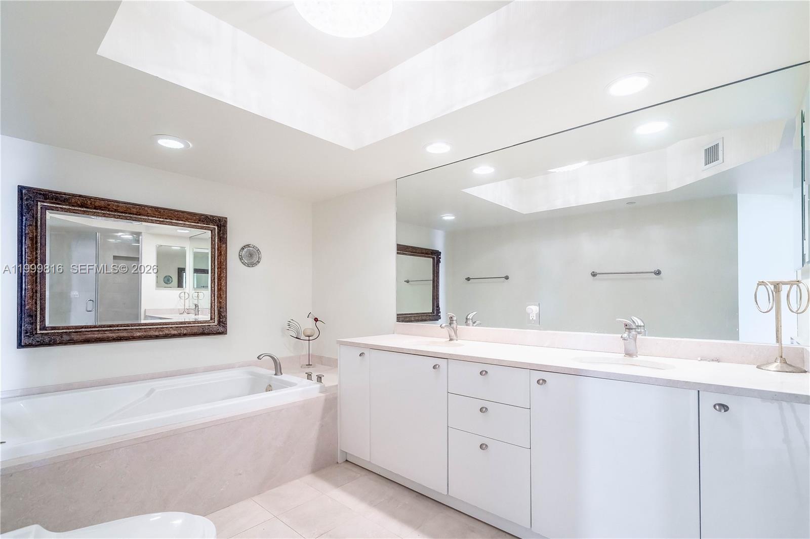 Photo of 16500 Collins Ave  #554, Sunny Isles Beach, Florida, 33160 - 