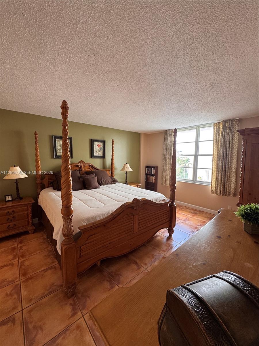 Photo of 3725 Ocean Dr  #421, Hollywood, Florida, 33019 - 