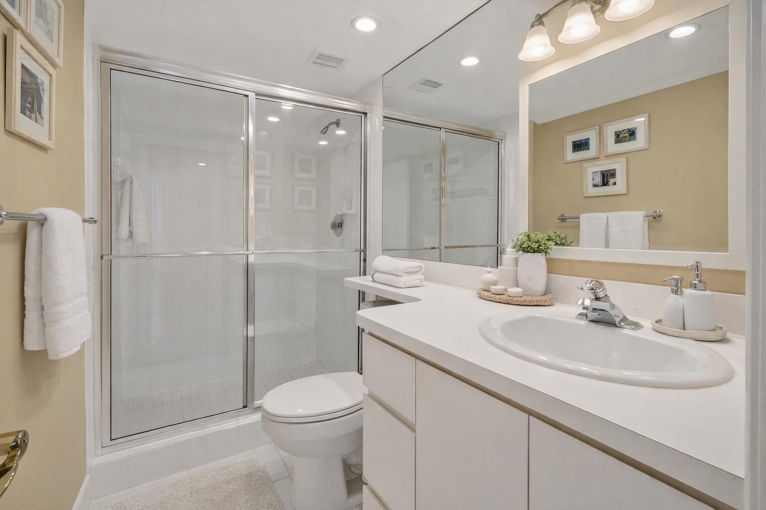Ver detalles 414 2 / 2 1440 sq. ft. $ 2026-06-12 0 foto