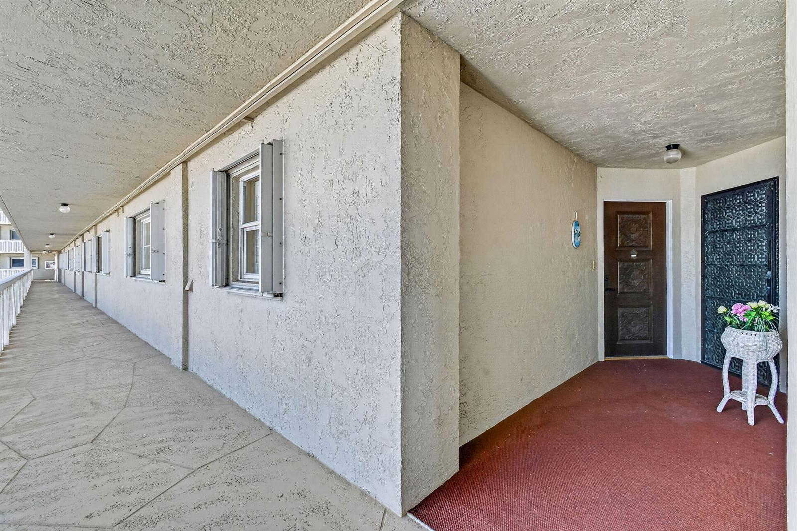 Ver detalles 414 2 / 2 1440 sq. ft. $ 2026-06-12 0 foto