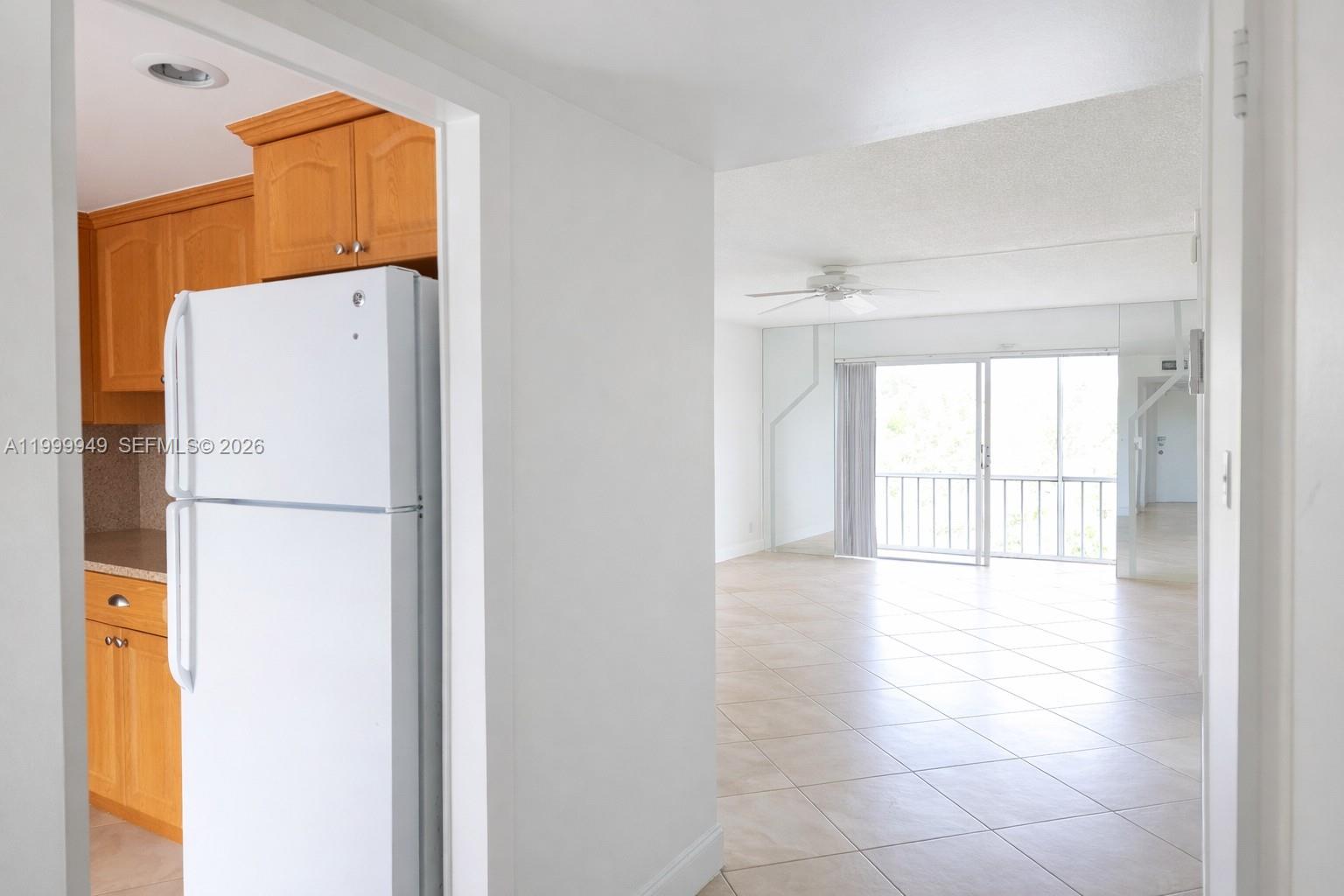 See details 302 1 / 2 775 sq. ft. $ 2026-05-05 0 Photo
