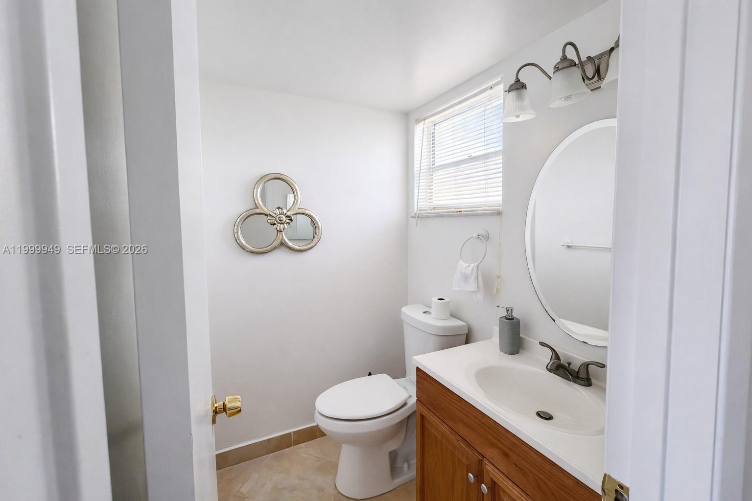See details 302 1 / 2 775 sq. ft. $ 2026-05-05 0 Photo